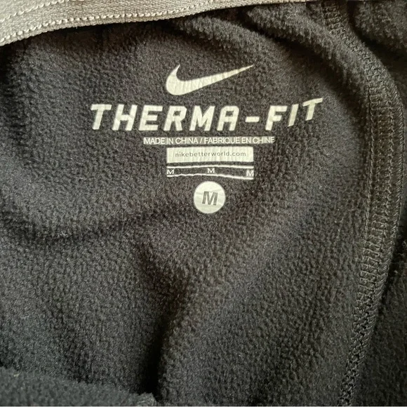 NWOT! Men’s Nike Therma-Fit Sweatpants, size Medium (black) - Picture 2 of 2